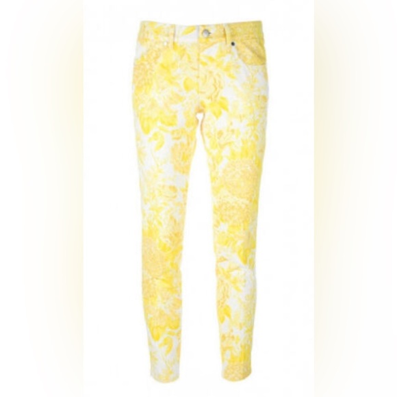 STELLA MCCARTNEY Resort Wear. Butter Yellow Mid-Rise Straight Leg Jeans. 🌞 - Picture 1 of 5
